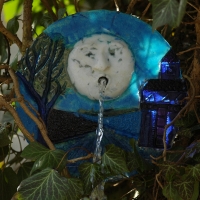 Brunnengesicht 'Mond' - 2006